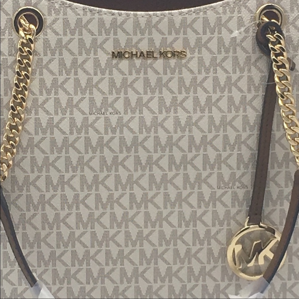 MICHAEL KORS LG CHAIN SHOULDER TOTE VANILLA - Picture 6 of 16